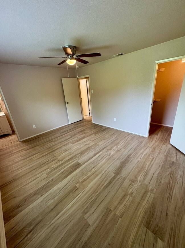 Building Photo - 2801 W Springdale Cir