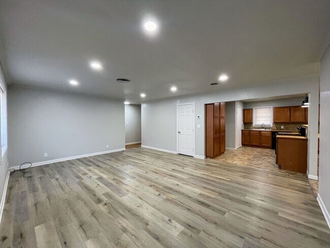 Building Photo - Your Perfect Ranch-Style Retreat – Big Spring’s Best-Kept Secret!