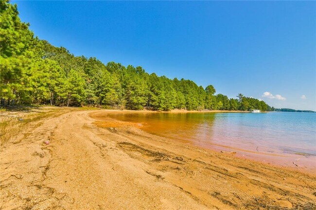 Building Photo - 935 Powderbag Creek Rd