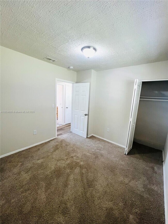 Building Photo - 15530 SW 295th Terrace