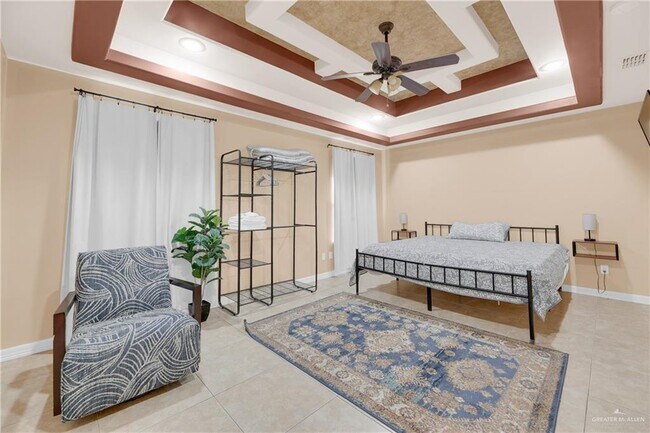 Building Photo - 19 N Dogwood St