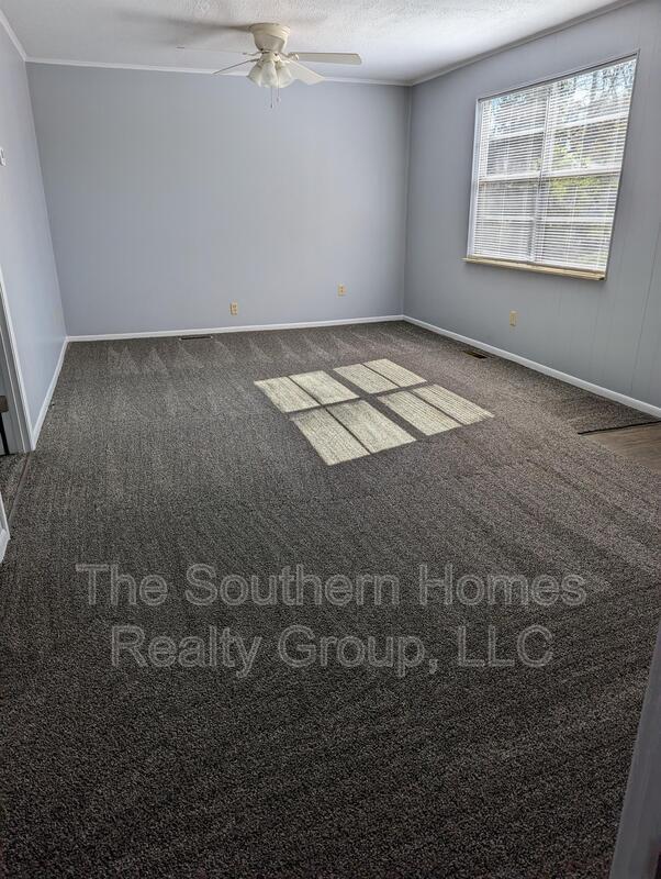 Building Photo - 306 Cesar Street