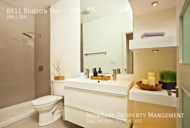Building Photo - 8811 Burton Way