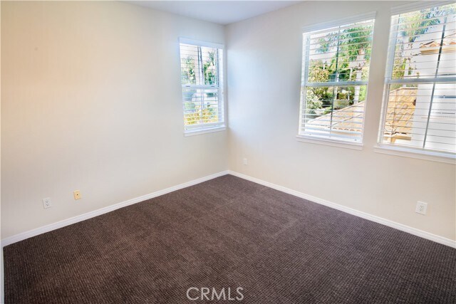 Building Photo - 10 Siena