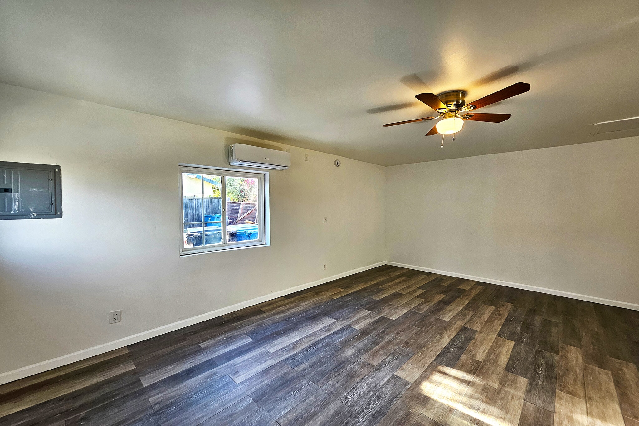 Building Photo - 19759 Roscoe Blvd