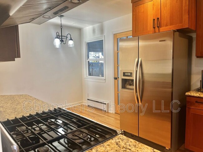 Building Photo - 1252 NW Milwaukee Ave