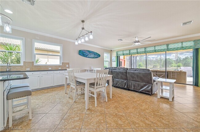 Building Photo - 9280 River Otter Dr