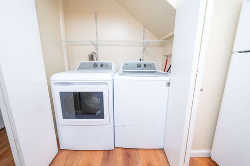 Building Photo - Two Weeks FREE Chula Vista Townhome 2 Bed 1 Bath with assigned parking, Refreshed w/prime amenities.