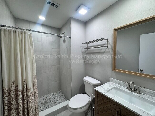 Building Photo - 13903 Timberland Dr