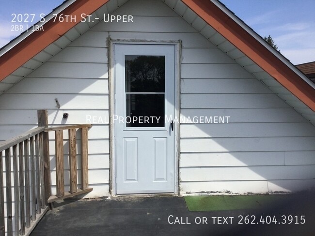 Building Photo - 2027 S 76th St