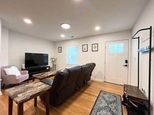 Building Photo - Modern 3BD, 2BA Near Downtown Durham with Assigned Off-Street Parking and Backyard