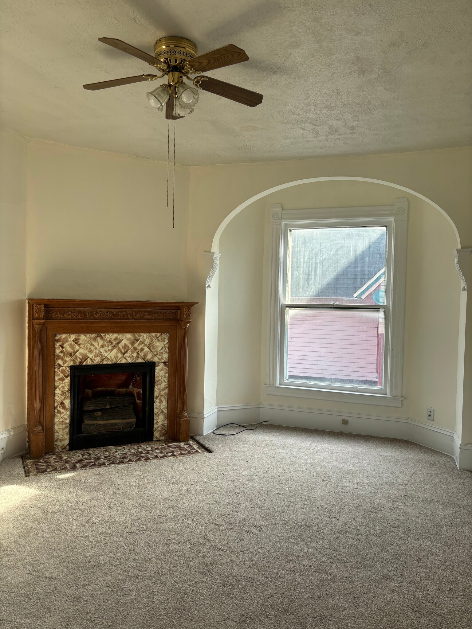 Living Rm - 762 Park Ave