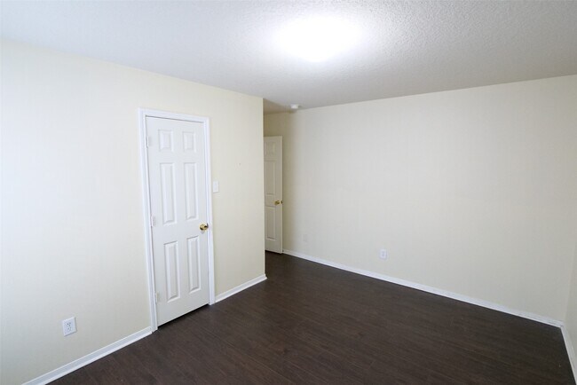 Building Photo - 22314 Spring Crossing Dr