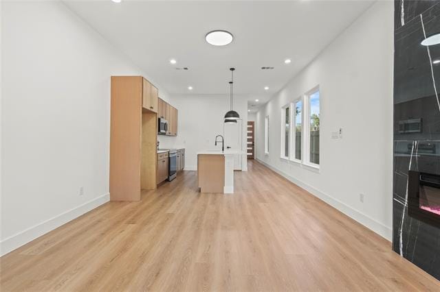 Building Photo - 3523 S Harwood St
