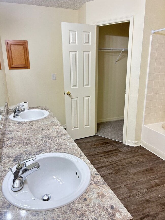 Building Photo - BEAUTIFUL BRICK 4 BEDROOM 2 BATH HOME AVAILABLE NOW CONTACT KAREN GUARDINO, REALTOR 386-747-9295