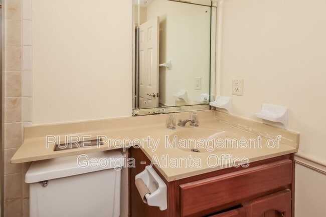 Building Photo - 938 Lost Valley Dr SE