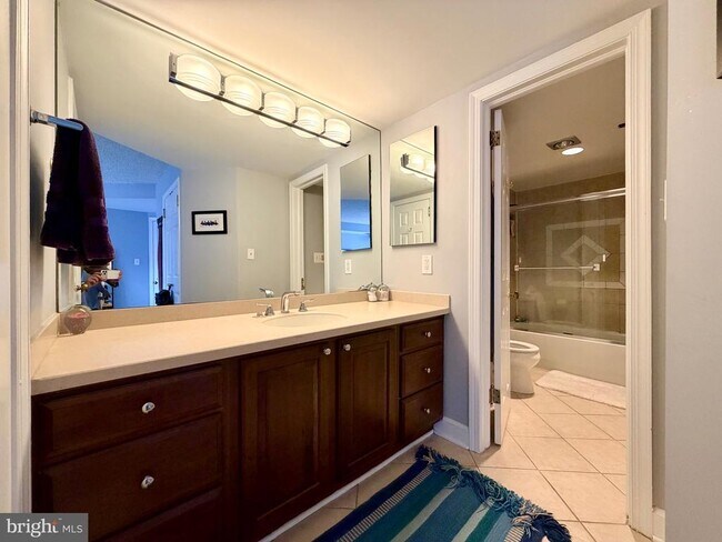 Building Photo - 1080 Wisconsin Ave NW