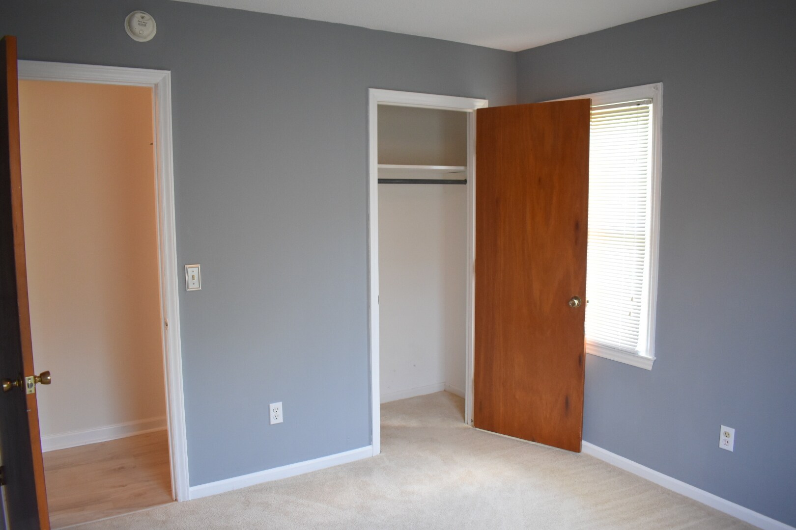 Building Photo - 4119 Fairlawn Dr