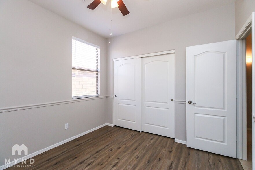 Building Photo - 4053 S Shady Ct