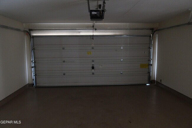 Building Photo - 11884 Belfry Park Dr