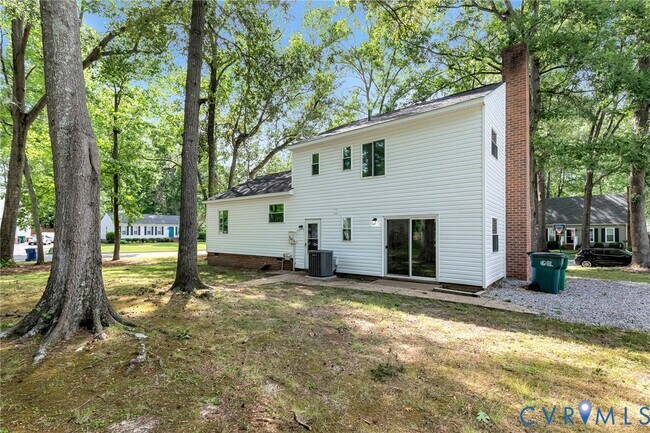 Building Photo - 9015 Covewood Rd