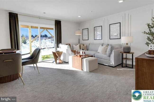 Building Photo - 8214 Alexander Court