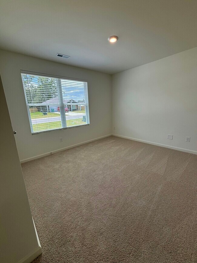 Building Photo - 235 Pine Ridge Drive