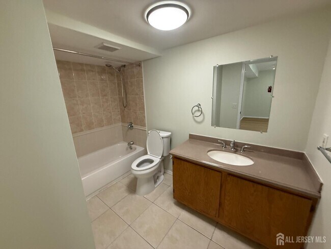 Building Photo - 220 Copeley Way