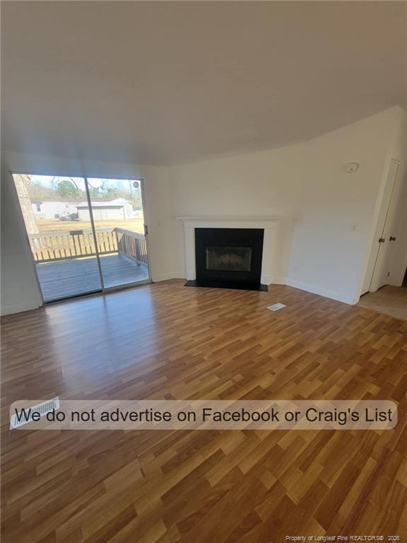 Building Photo - 910 Blue Rd