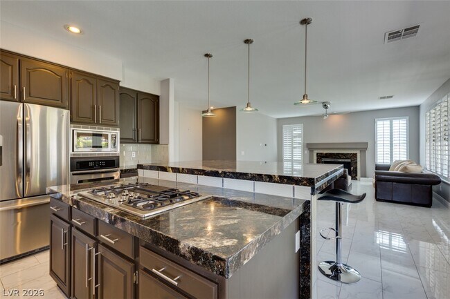 Building Photo - 152 Ultra Dr