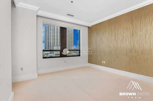 Building Photo - 690 Market St