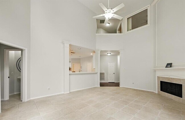 Building Photo - 21331 Willow Glade Dr