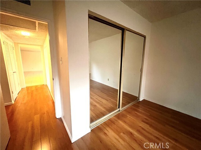 Building Photo - 540 Fairview Ave