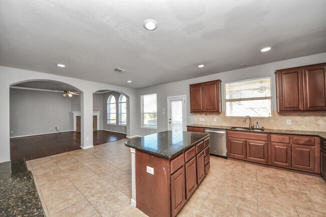 Building Photo - 18330 Enchanted Rock Trail