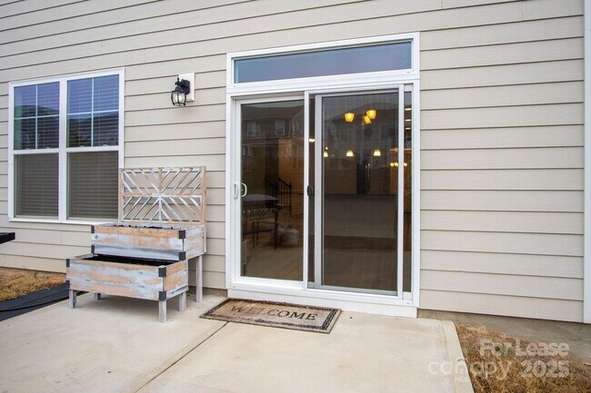 Building Photo - 3042 Burnello Ct