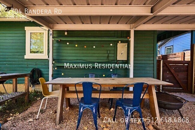 Building Photo - 4704 Bandera Rd