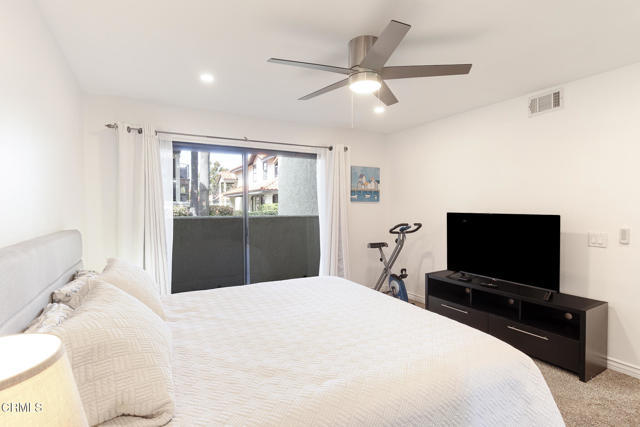 Building Photo - 2375 Martinique Ln