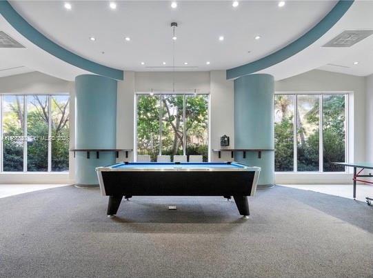 Building Photo - 4001 S Ocean Dr