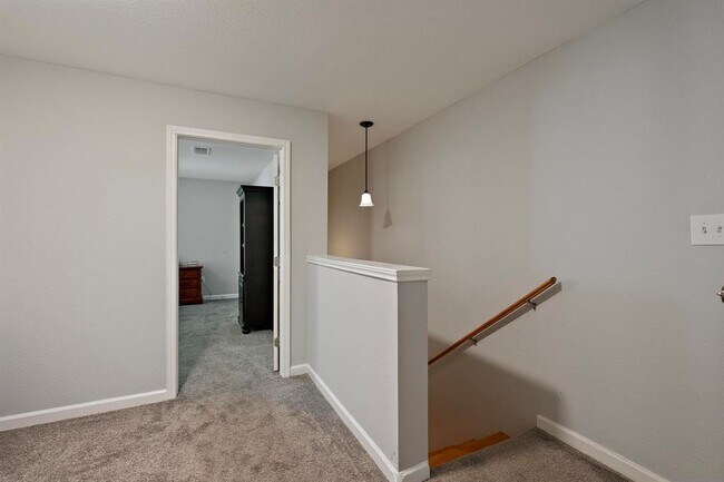 Building Photo - 119 N Kanaio Dr