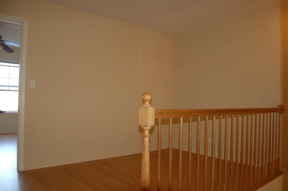Building Photo - 143 Springbrook Trl S