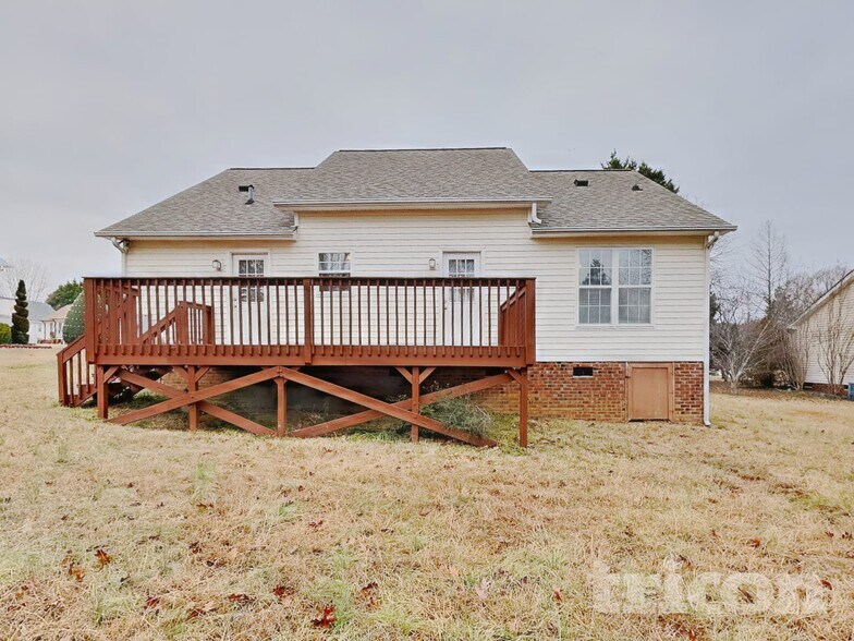 Building Photo - 112 Glengariff Ln