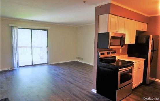 Building Photo - 34633 Clarkson Dr E