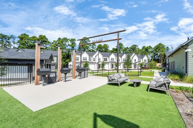 Building Photo - 7711 Longmire Rd