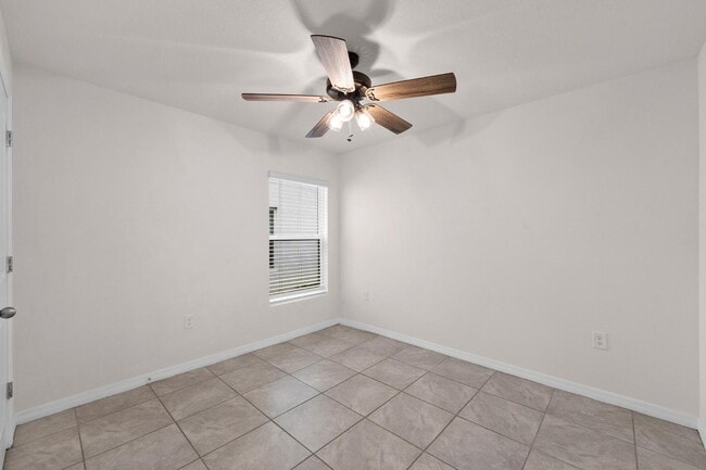 Building Photo - 13692 Thimbleberry Dr