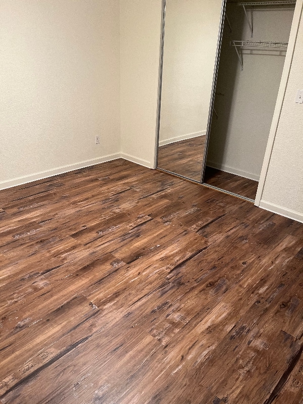 Building Photo - 513 W 2nd St