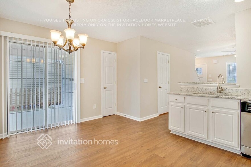 Building Photo - 263 Coral Cir