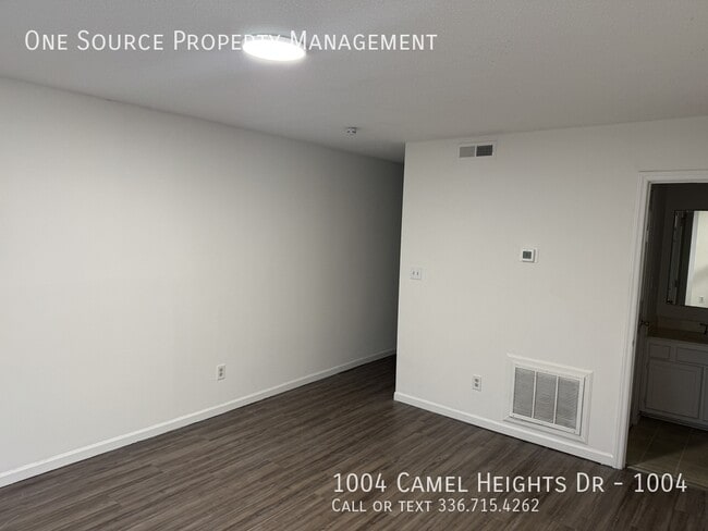 Building Photo - 1004 Camel Heights Dr