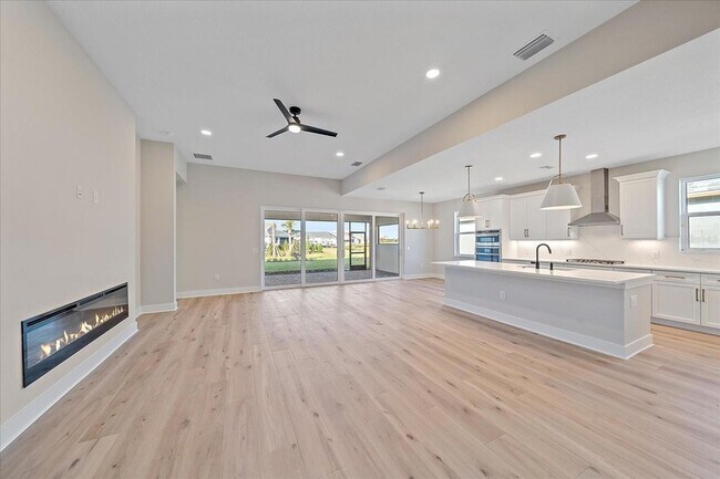 Building Photo - 8387 Windbound Ct