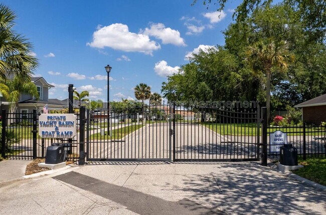 Building Photo - 4786 Yacht Ct