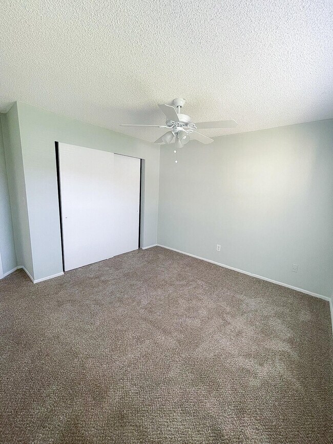 Building Photo - 6010 Indrio Rd